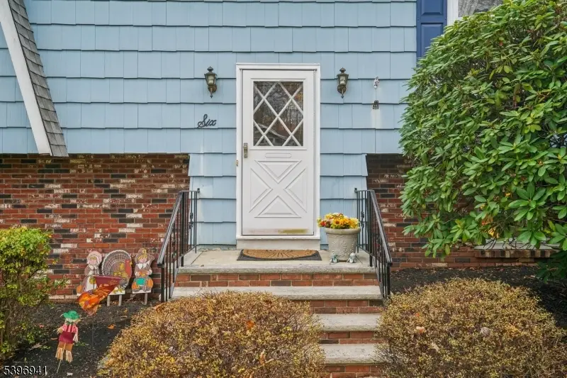 6 Alpine Dr, Randolph, NJ 07869 - Image #3