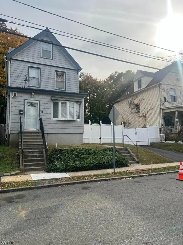 80 Smith St, Irvington Twp., NJ 07111