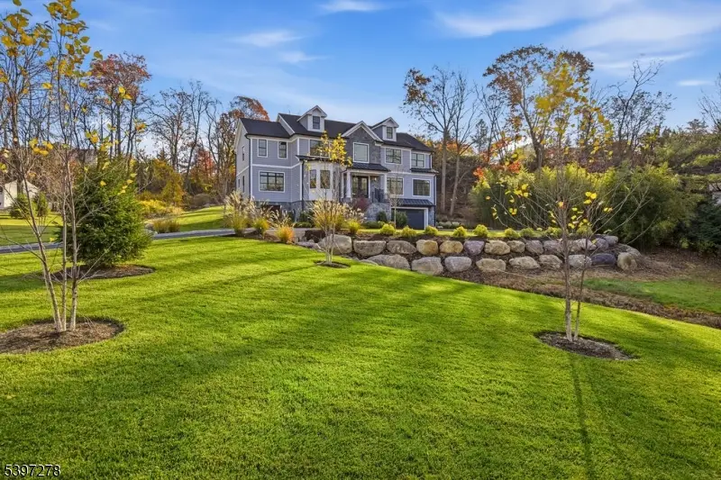 354 Beaufort Ave, Livingston, NJ 07039 - Image #3