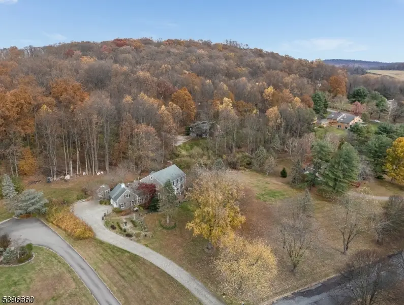 6 Fawn Ridge Rd, Clinton Township, NJ 08833 - Image #3