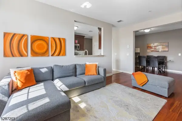 104 E Elizabeth Ave, Linden City, NJ 07036