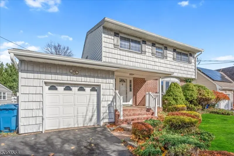 869 Ternay Ave, Scotch Plains, NJ 07076 - Image #1