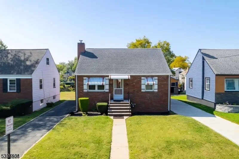 807 Carnegie St, Linden, NJ 07036 - Image #1