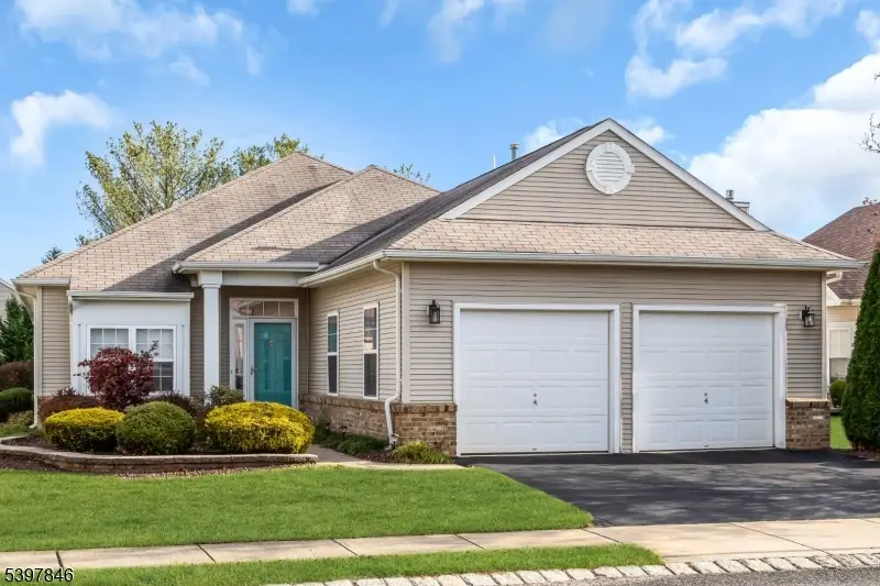 6 Margaux Dr, Manchester Township, NJ 08759 - #2