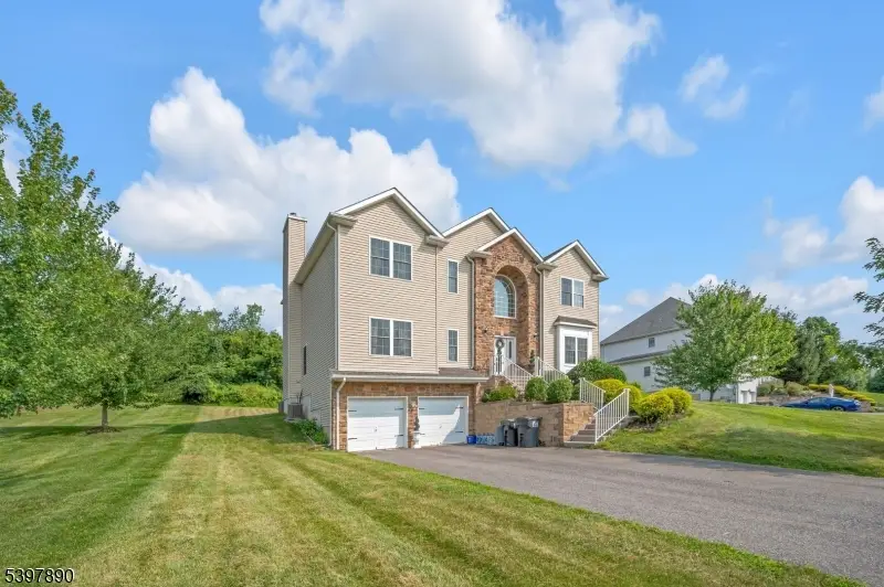 6 Jacob Way, Lopatcong, NJ 08865 - Image #2