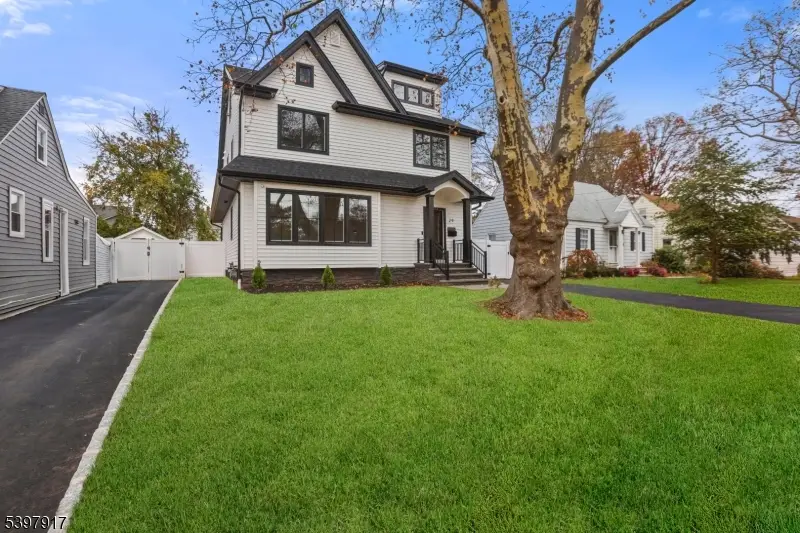 29 Alice Ln, Clark, NJ 07066 - Image #2