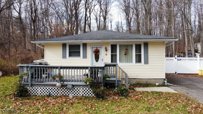 6 Pine St E, Highland Lakes, NJ 07422 - Image #2