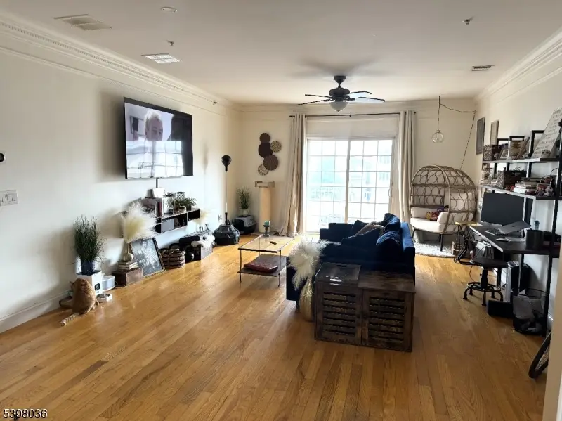 411-419 Chestnut St #2D, Newark, NJ 07105 - Image #3