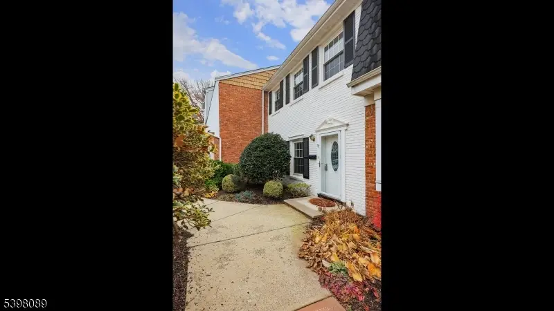 96 Wick Dr, Woodbridge Township, NJ 08863 - Image #3
