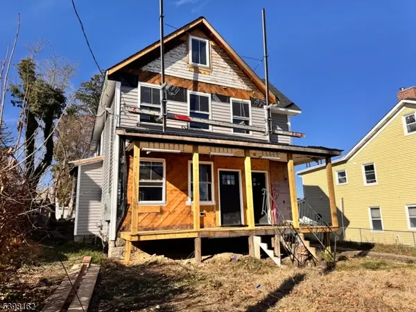 17 Union Pl, Newton Town, NJ 07860