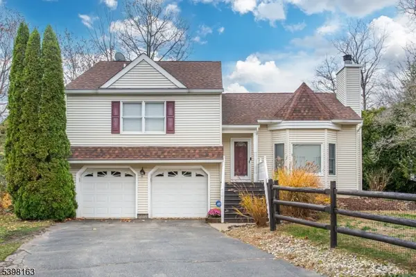 3 Lakeside Pl, Sparta Twp., NJ 07871