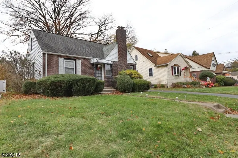 65 Martin Ave, Clifton, NJ 07012 - Image #2