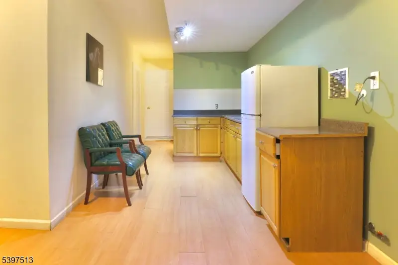 306 Marshall St, Elizabethport, NJ 07206 - Image #3