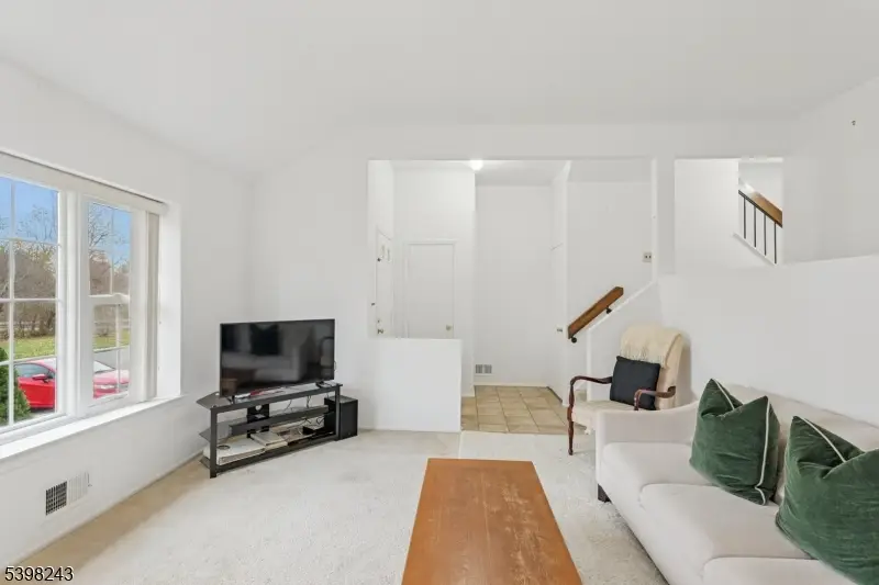 87 Freemont Ct #87, Franklin Township, NJ 08873 - Image #3