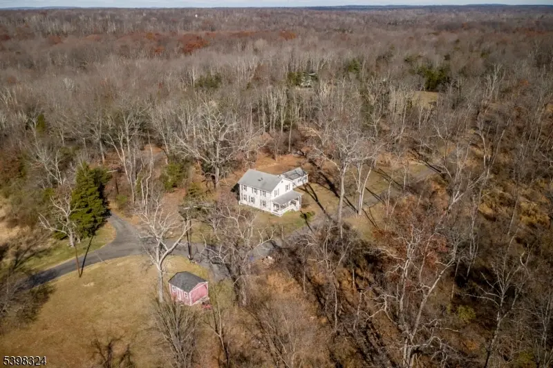 47 Hewitt Rd, Delaware Township, NJ 08559 - Image #2