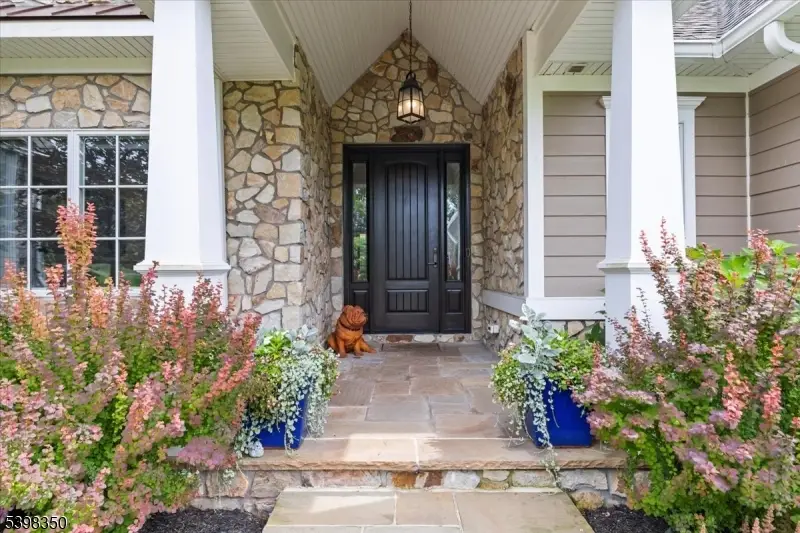 18 Brady Drive West, Gladstone, NJ 07934 - Image #2