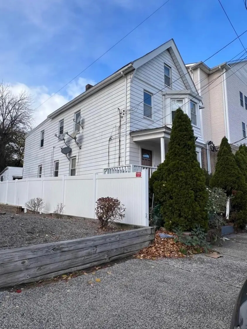 106 Orange St, Watsessing, NJ 07003 - Image #3
