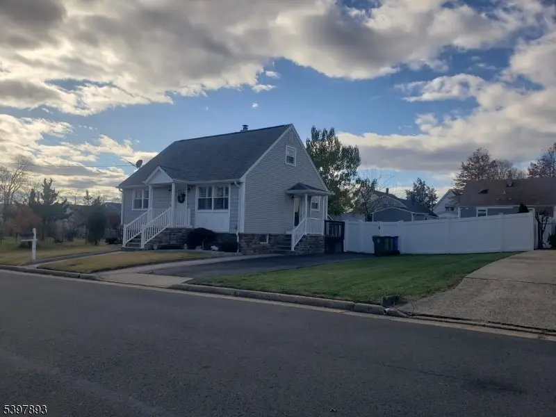 214 Irene St, Linden, NJ 07036 - Image #1