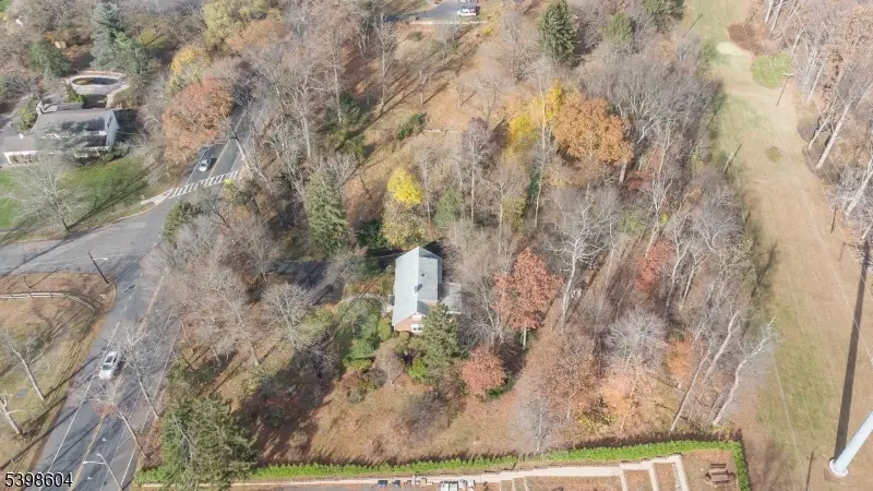 1621 Terrill Rd, Scotch Plains, NJ 07076 - Image #2