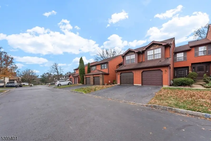 61 Bayberry Dr, Franklin Township, NJ 08873 - Image #2