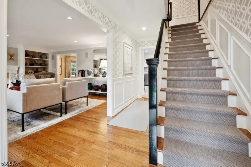 7 Oak Forest Ln, Summit, NJ 07901 - Image #3