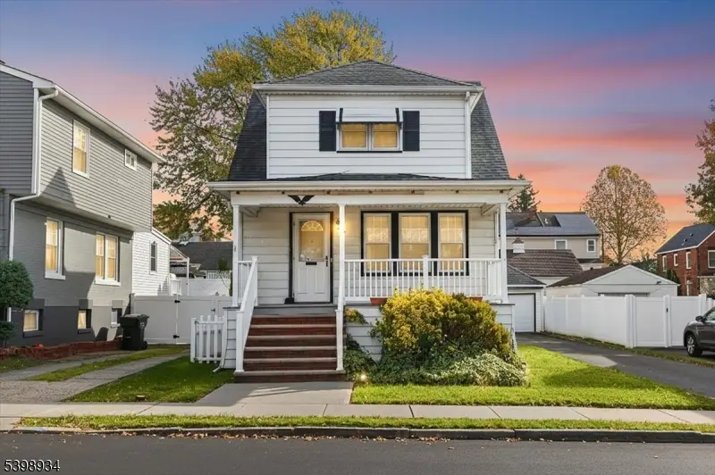 40 Ling St, Fords, NJ 08863 - #1