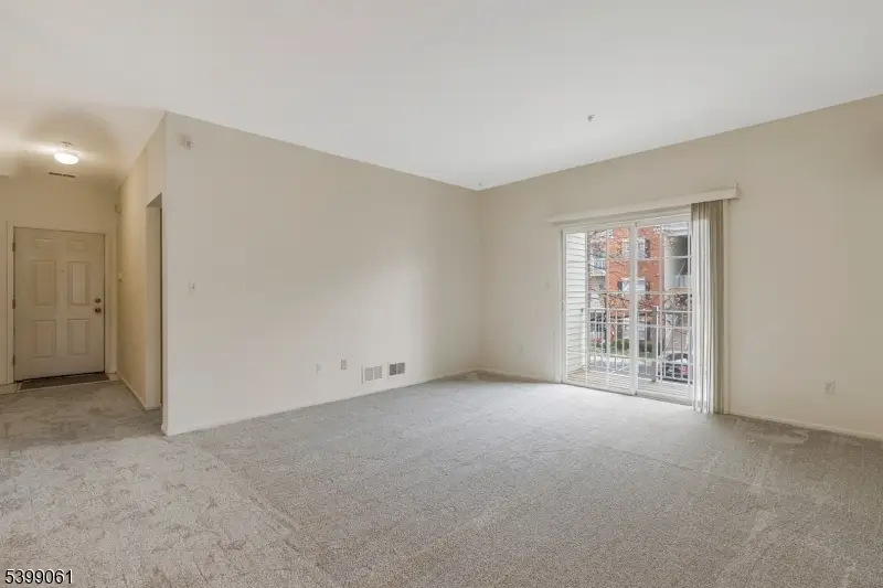 524 Coppola Dr, South Plainfield, NJ 07080 - Image #3