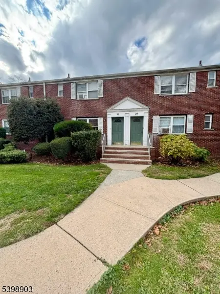 37 A Carolyn Terrace, Roselle Boro, NJ 07203