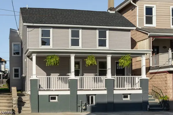 195 Chambers St, Phillipsburg Town, NJ 08865