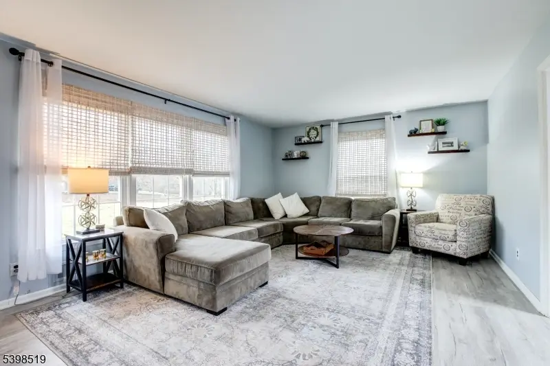 730 Township Line Rd, Blackwells Mills, NJ 08844 - Image #3