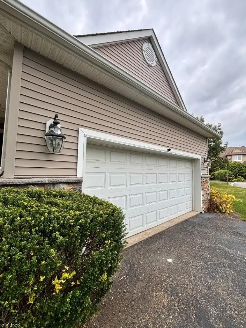 5 Little Tarn Ct, Hardyston, NJ 07419 - Image #1