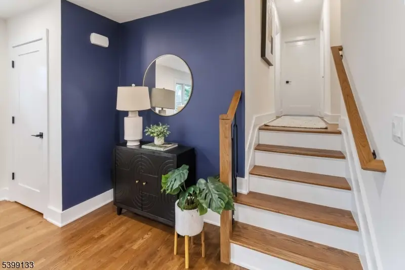 6 Kenneth Ct, Florham Park, NJ 07932 - Image #2