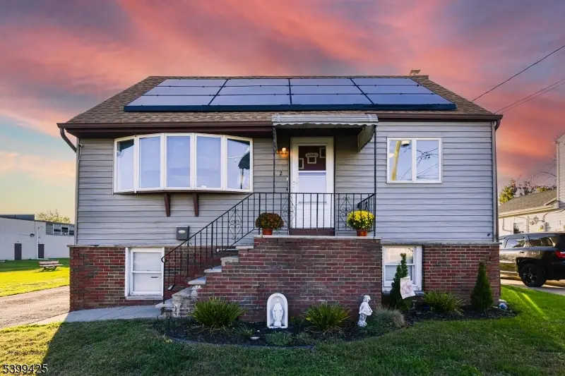 2 Lincoln Pl, Moonachie, NJ 07074 - Image #1