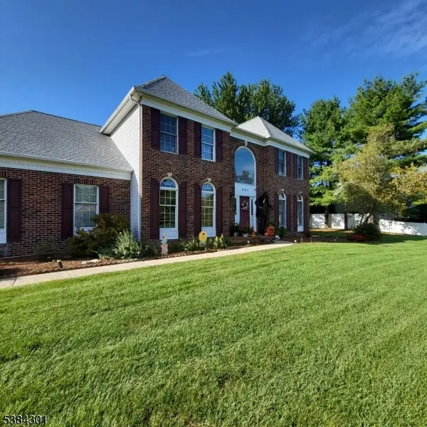 421 Thomas Stewart Way, Stewartsville, NJ 08886 - Image #3