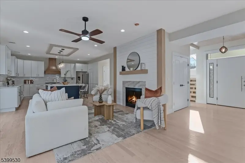 424 Lake Shore Dr, Upper Greenwood Lake, NJ 07421 - Image #3