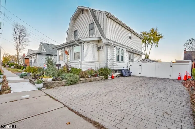 3-04 Bergen Ave, Fair Lawn, NJ 07410 - Image #1