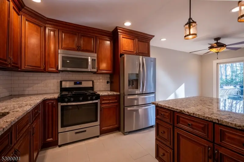 84 Stockton Ct, Parsippany Troy Hills, NJ 07950 - Image #3