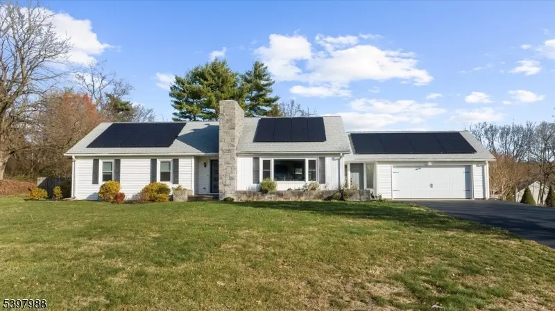 10 Belvidere Ave, Annandale, NJ 08809 - Image #2