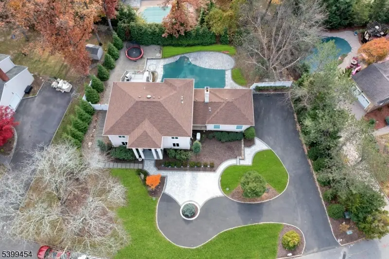 565 Faletti Way, River Vale, NJ 07675 - Image #1