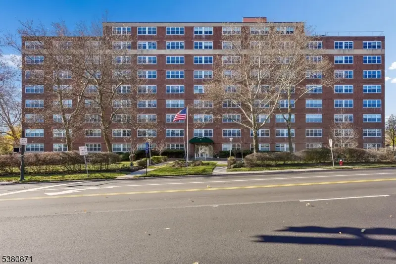 926 Bloomfield Ave 5b #5B, Glen Ridge, NJ 07028 - Image #1