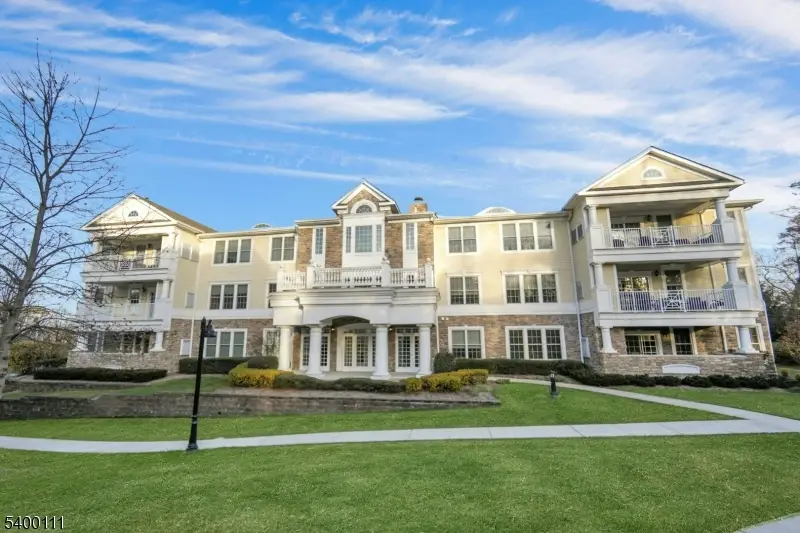 205 Four Seasons Ln, Woodcliff Lake, NJ 07677 - Image #1