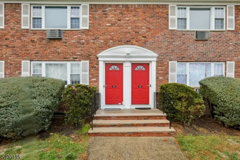 30A Atherton Ct, Wayne, NJ 07470 - Image #2