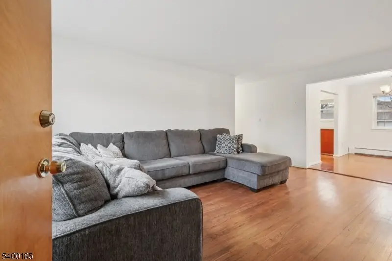 30A Atherton Ct, Wayne, NJ 07470 - Image #3