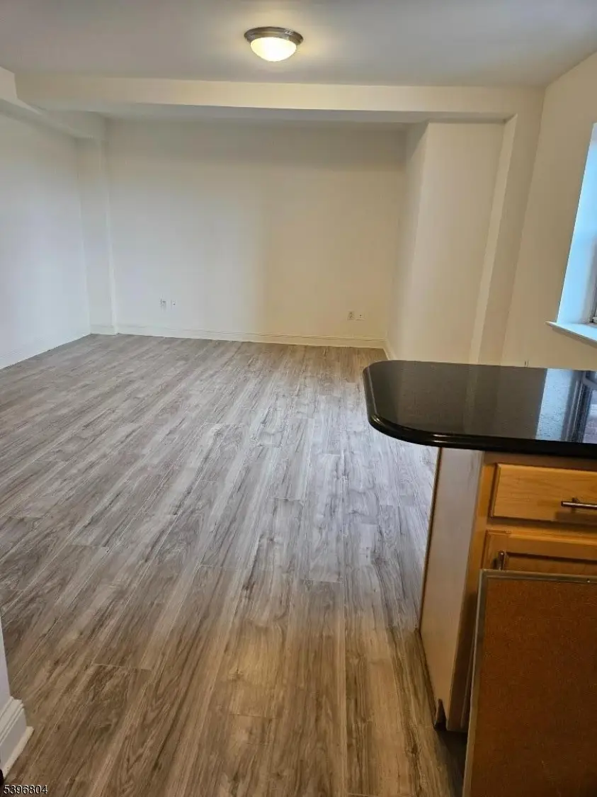 70 S Munn Ave #602, East Orange, NJ 07018 - Image #2