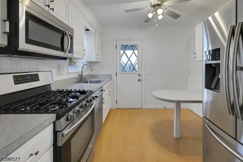 6 Hillside Ave, Cedar Grove, NJ 07009 - Image #3