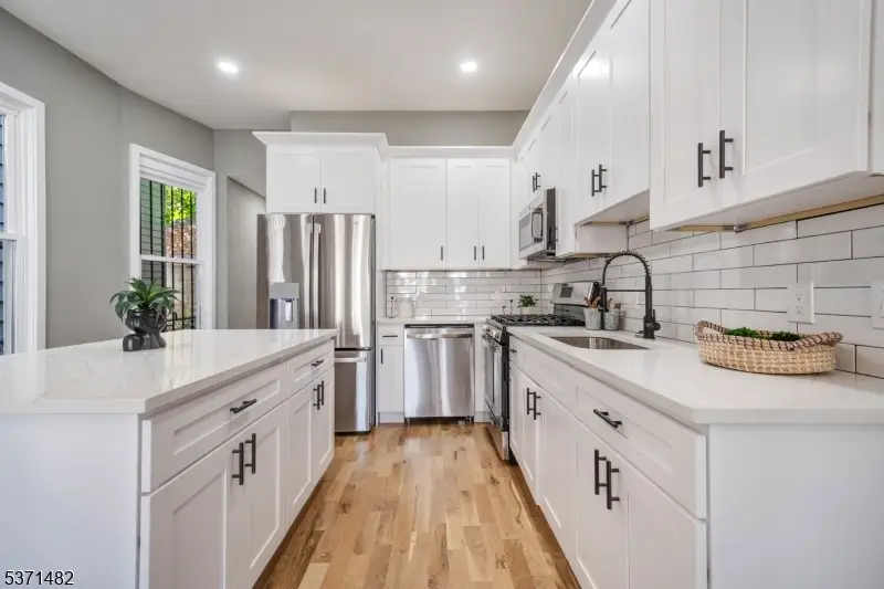 235 S 7th St, Newark, NJ 07103 - Image #3