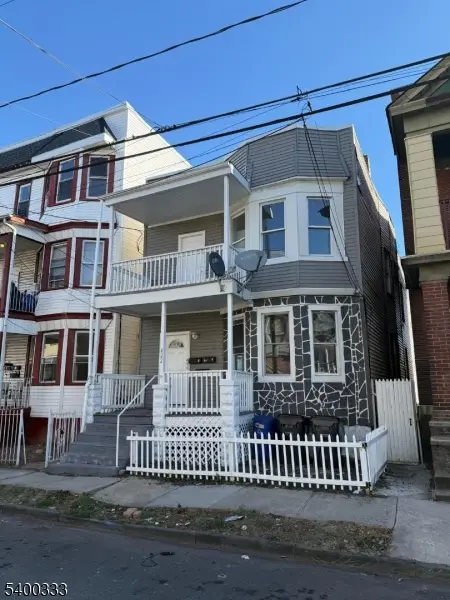 422 Jelliff Ave, Newark, NJ 07112 - Image #2