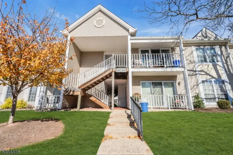 3010 Doolittle Dr, Bradley Gardens, NJ 08807 - Image #1