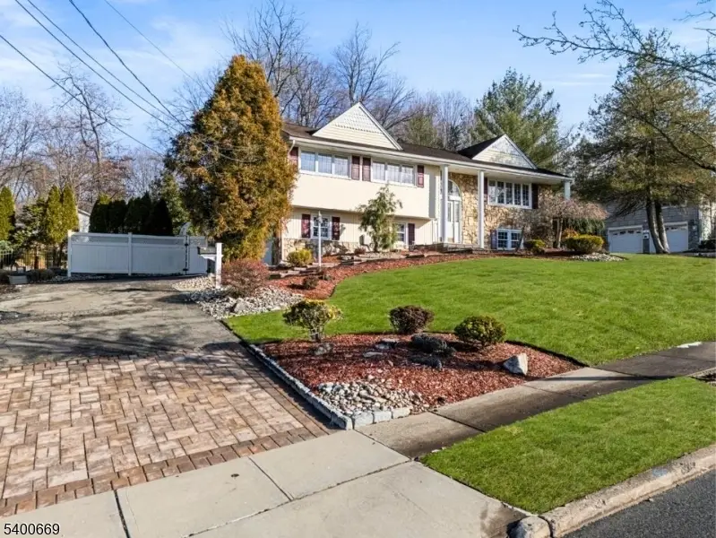 16 Gressinger Rd, Wayne, NJ 07470 - #2
