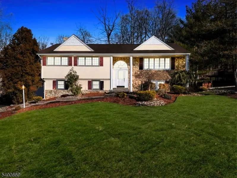 16 Gressinger Rd, Wayne, NJ 07470 - #3